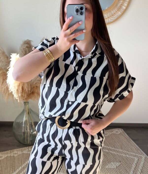 Chemise, noir et blanche, motifs, boutique à dole, vêtements femme
