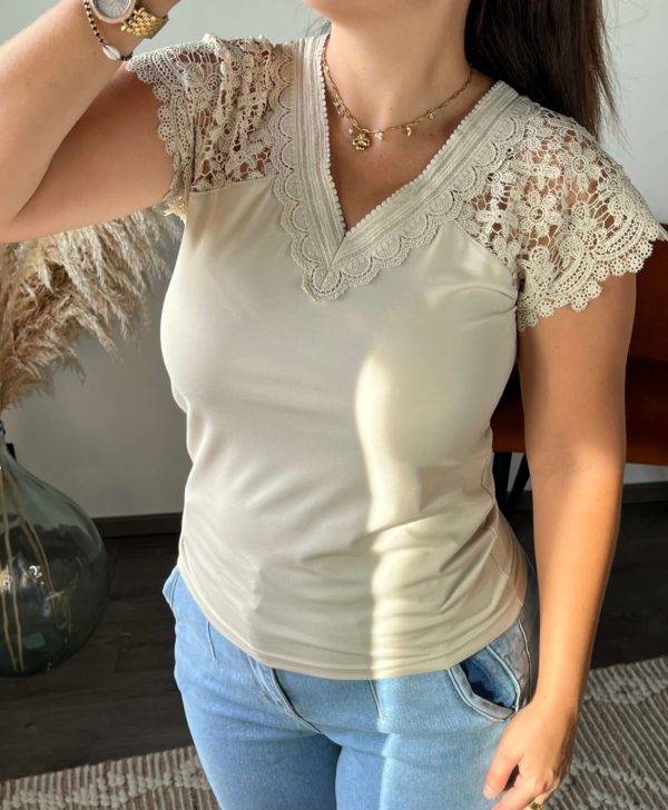 Haut beige, dentelle, femme, vêtement, boutique dole