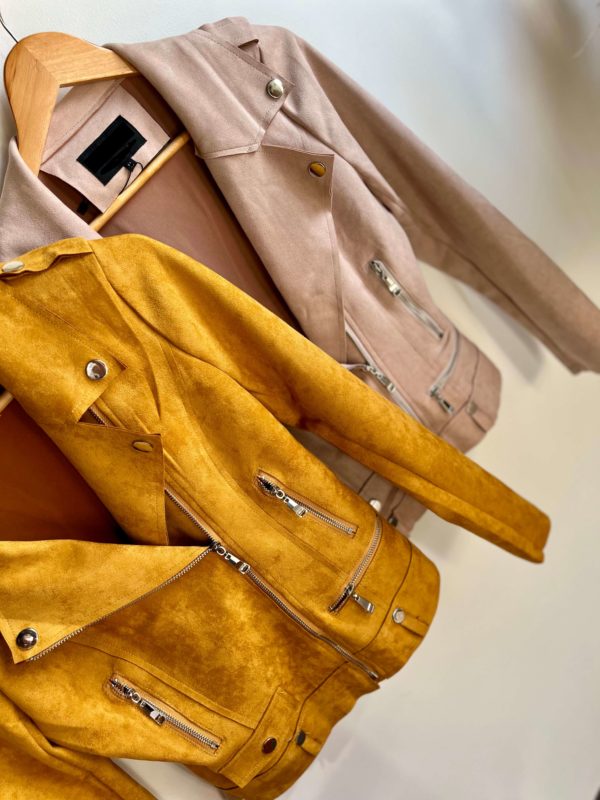 Veste suédine, perfecto, couleur moutarde, couleur beige rosé, femme, boutique femme à dole