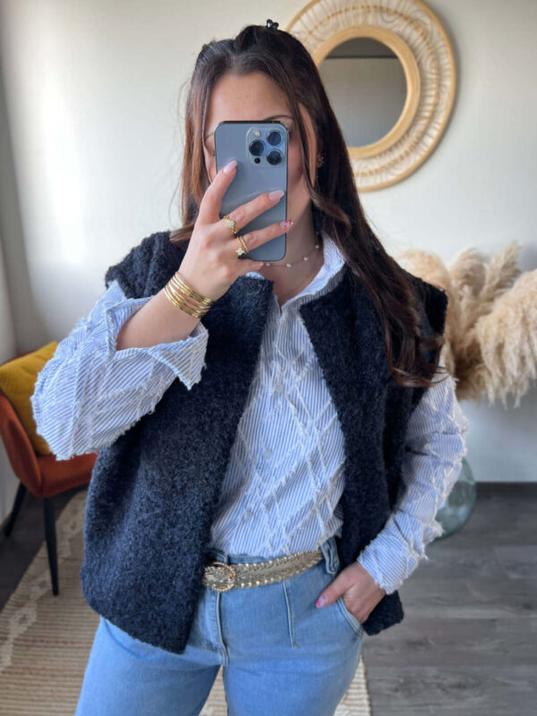 Chemise, bleue, blanche, boutique à dole, vêtements femme, accessoires
